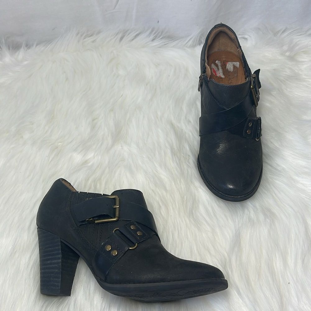 Clarks Indigo‎ Black Leather Double Buckled Booties Sz 6